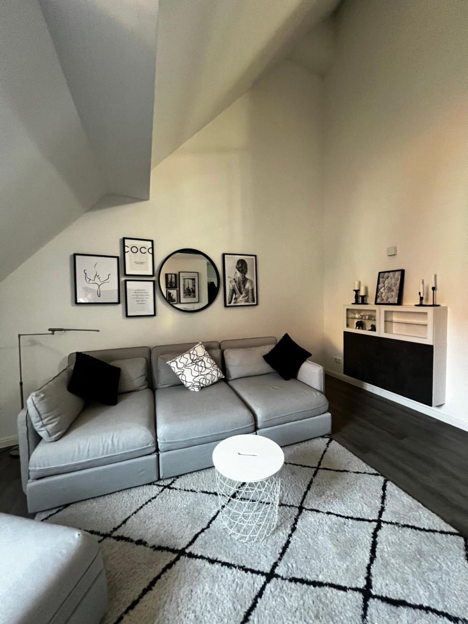Moderne Galeriewohnung Mit Balkon Und Stellplatz Am Wenigemarkt Erfurt Extérieur photo