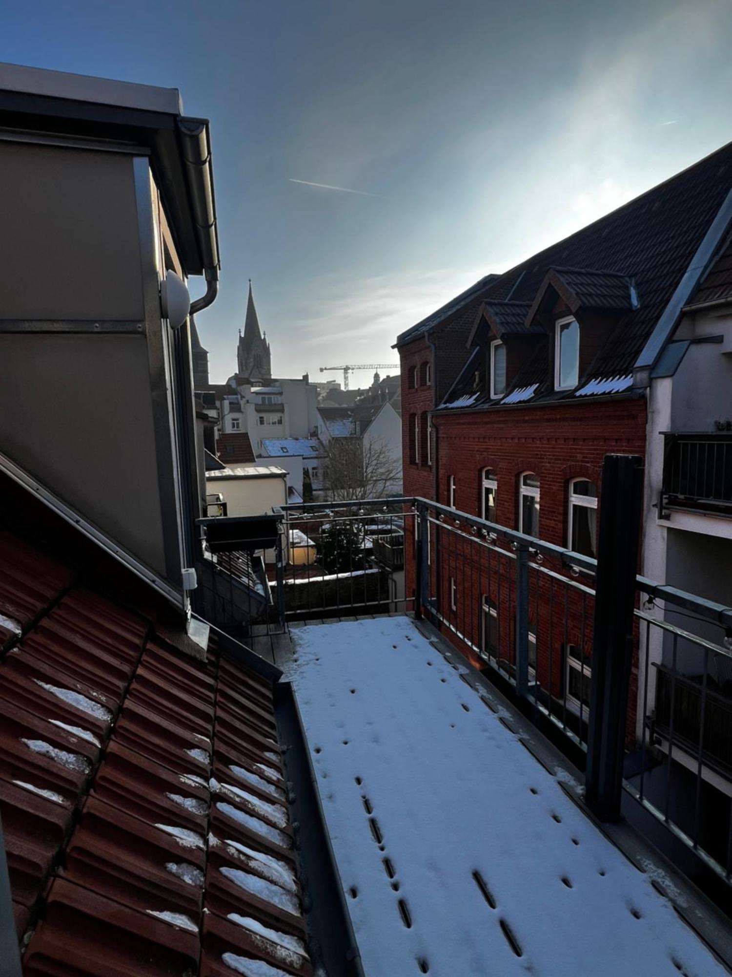 Moderne Galeriewohnung Mit Balkon Und Stellplatz Am Wenigemarkt Erfurt Extérieur photo
